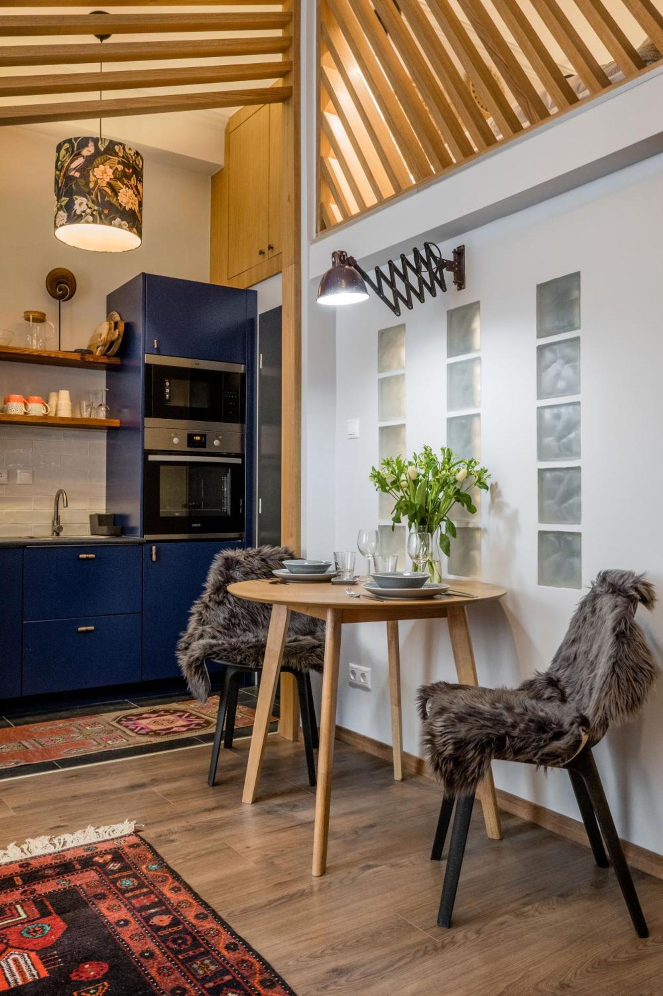 Warm And Cozy Hideaway In The Heart Of The * Budapest